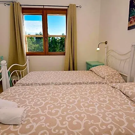 Ferienhaus Saeprus *