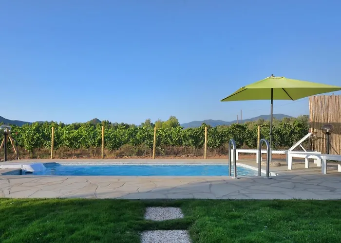 別荘 Saeprus ムラヴェーラ